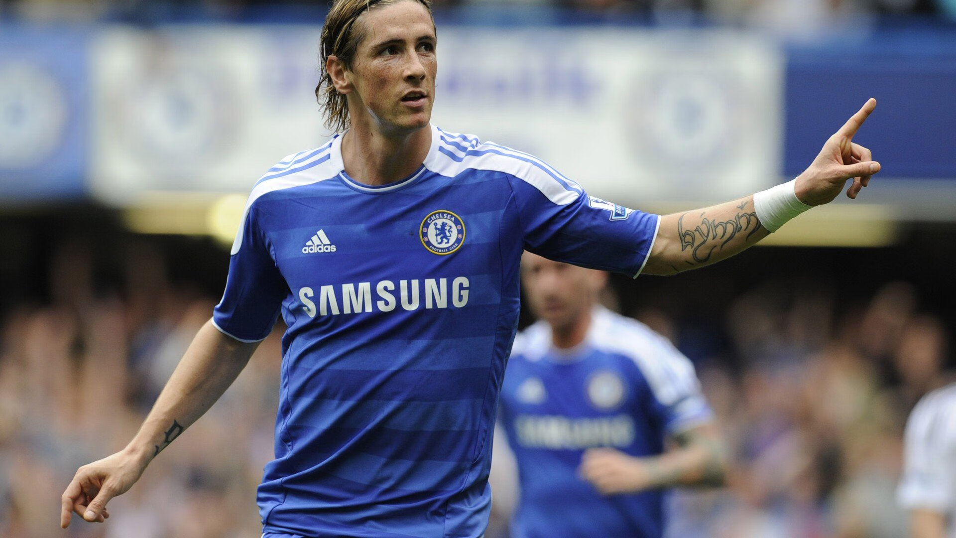 足球盛宴掀开序幕，谁能称霸联赛？，足球盛宴百科